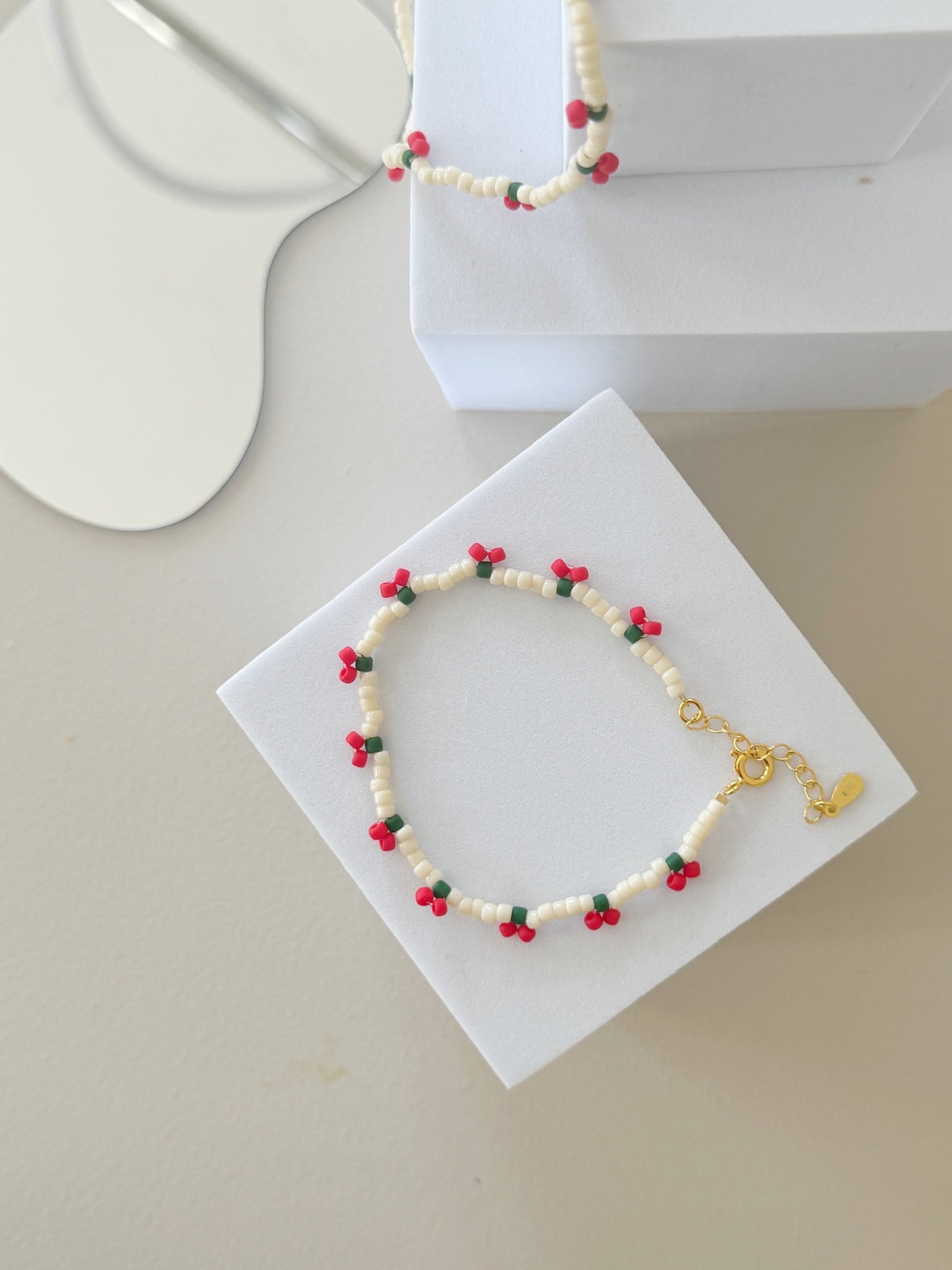 'My sweet cherry' bracelet