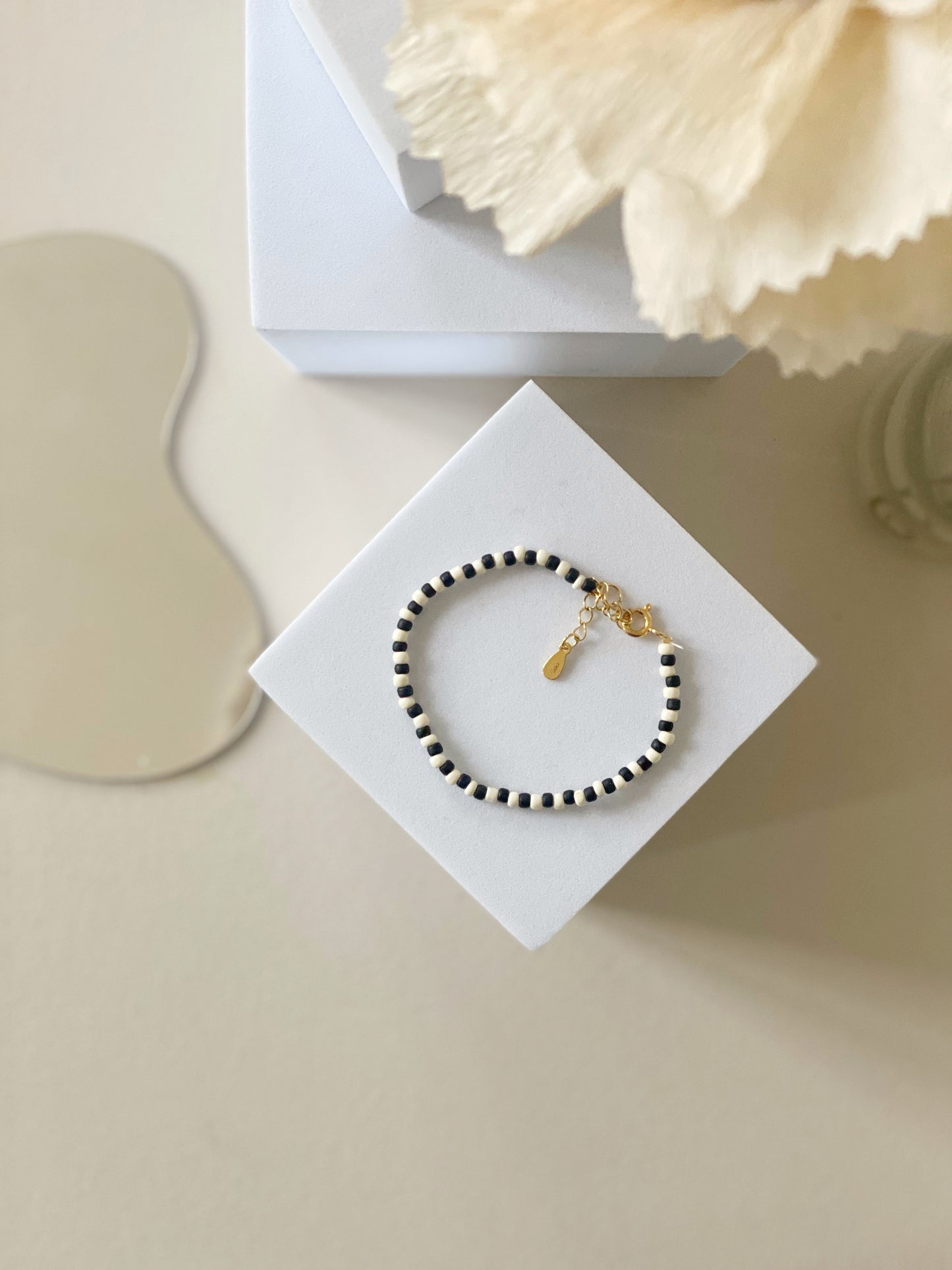 'Ebony & Ivory - Stripes' bracelet