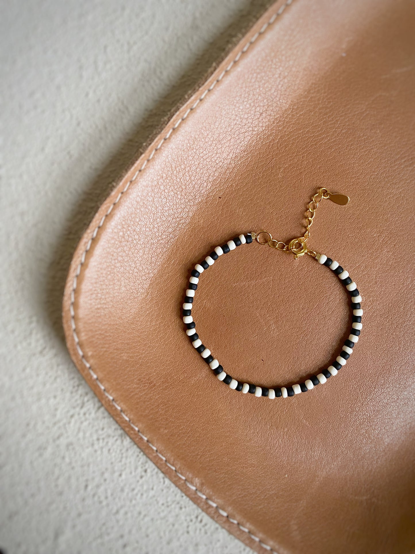 'Ebony & Ivory - Stripes' bracelet