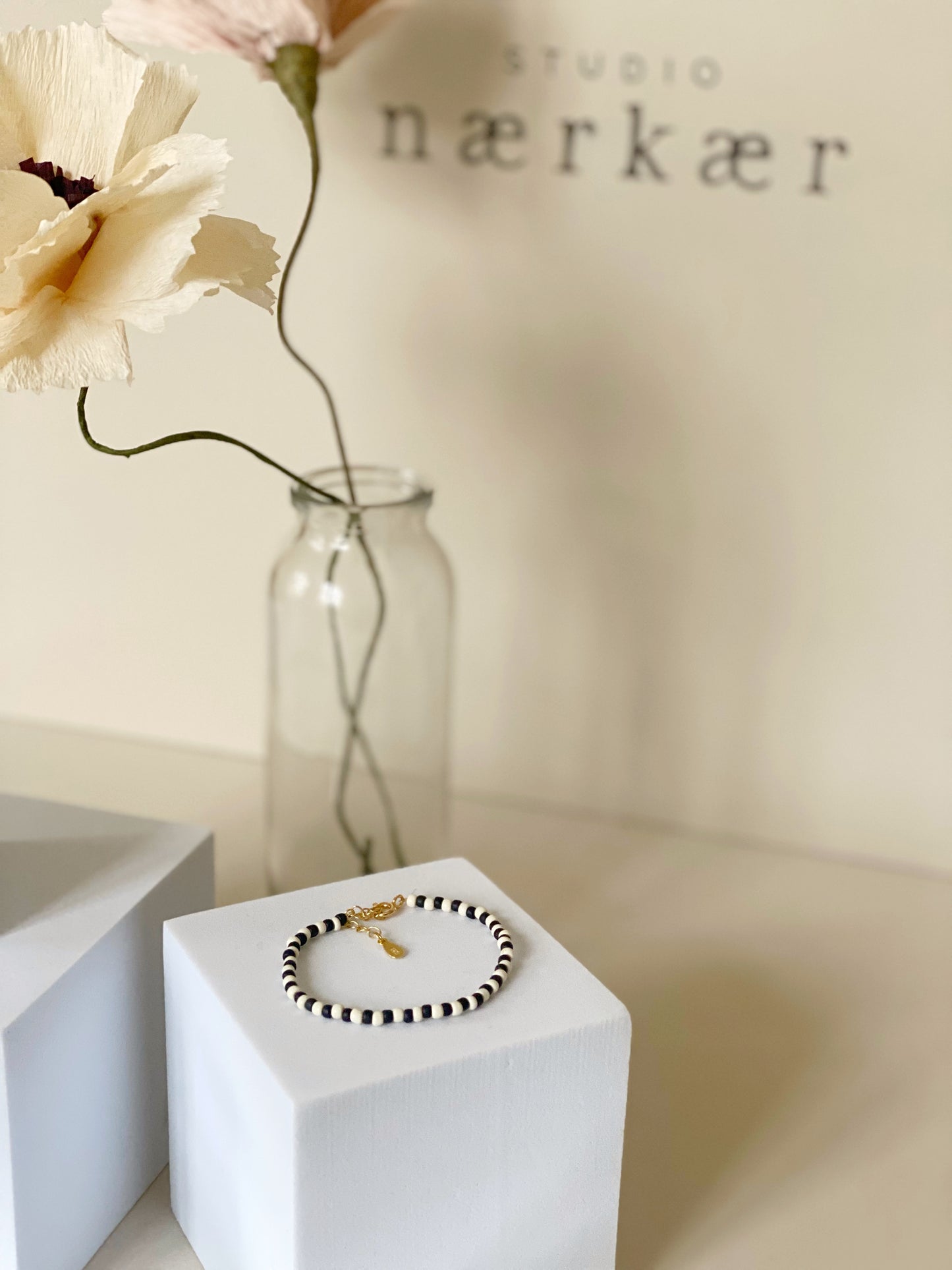 'Ebony & Ivory - Stripes' bracelet