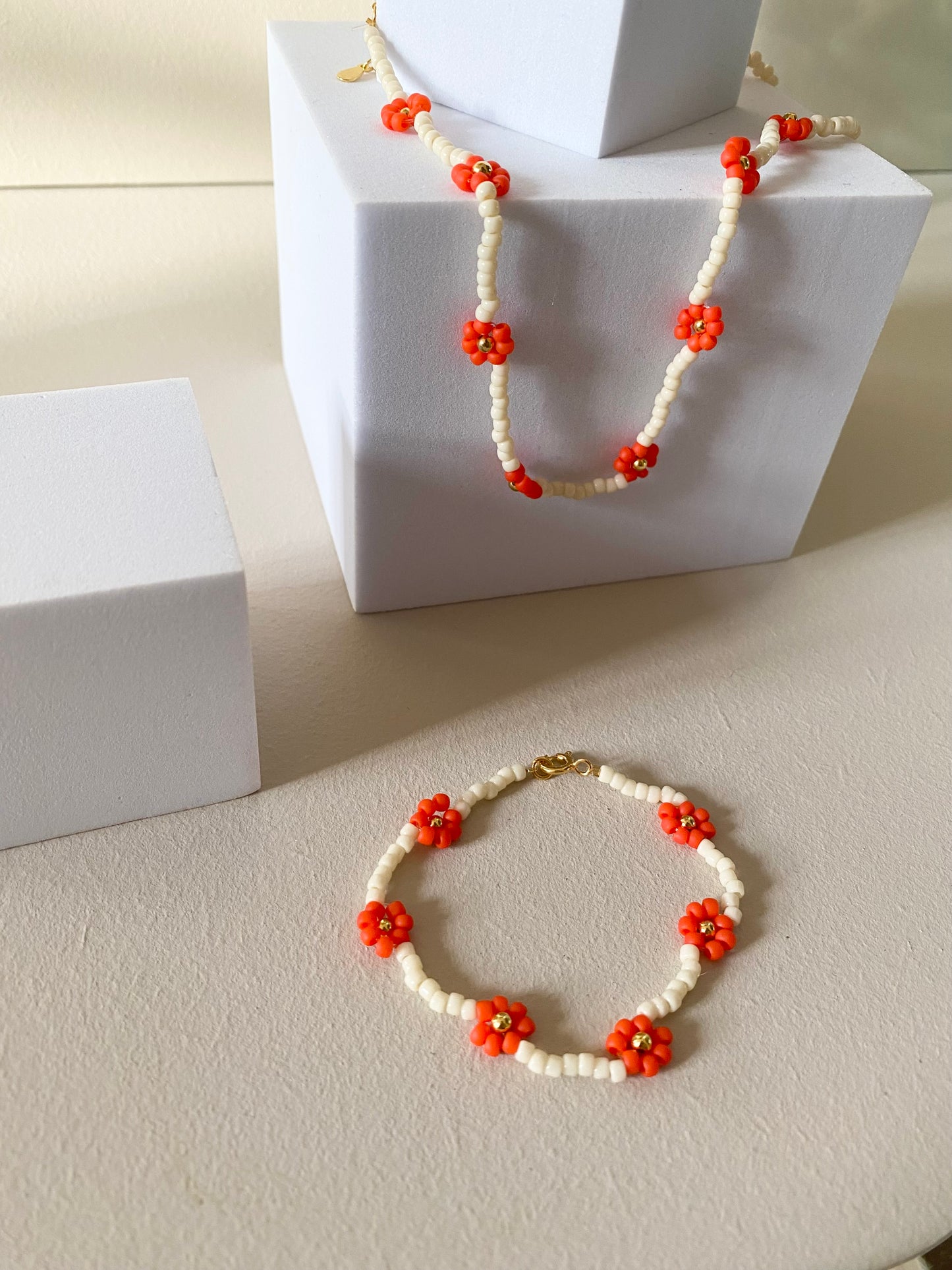 ‘Poppy love coral’ barn armbånd