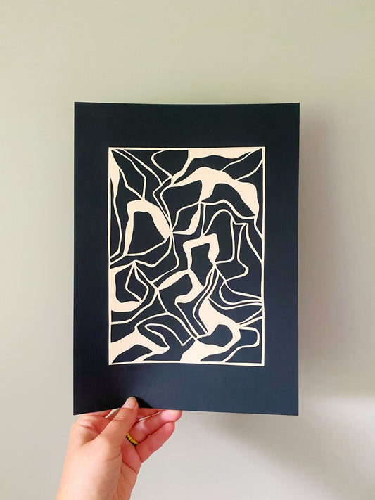 A4 Sort/beige papercut