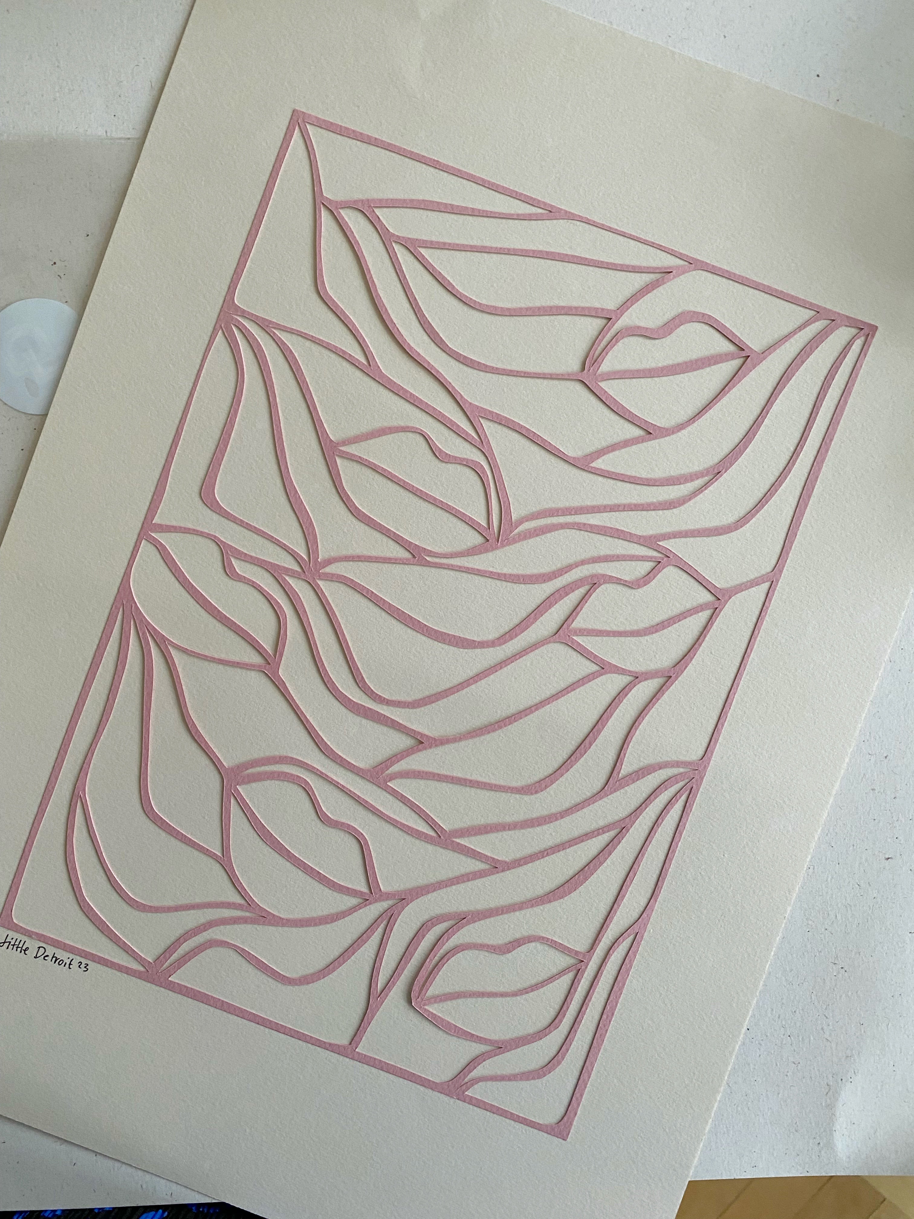 A3 papercut rosa/creme-rosa (2. Sortering)