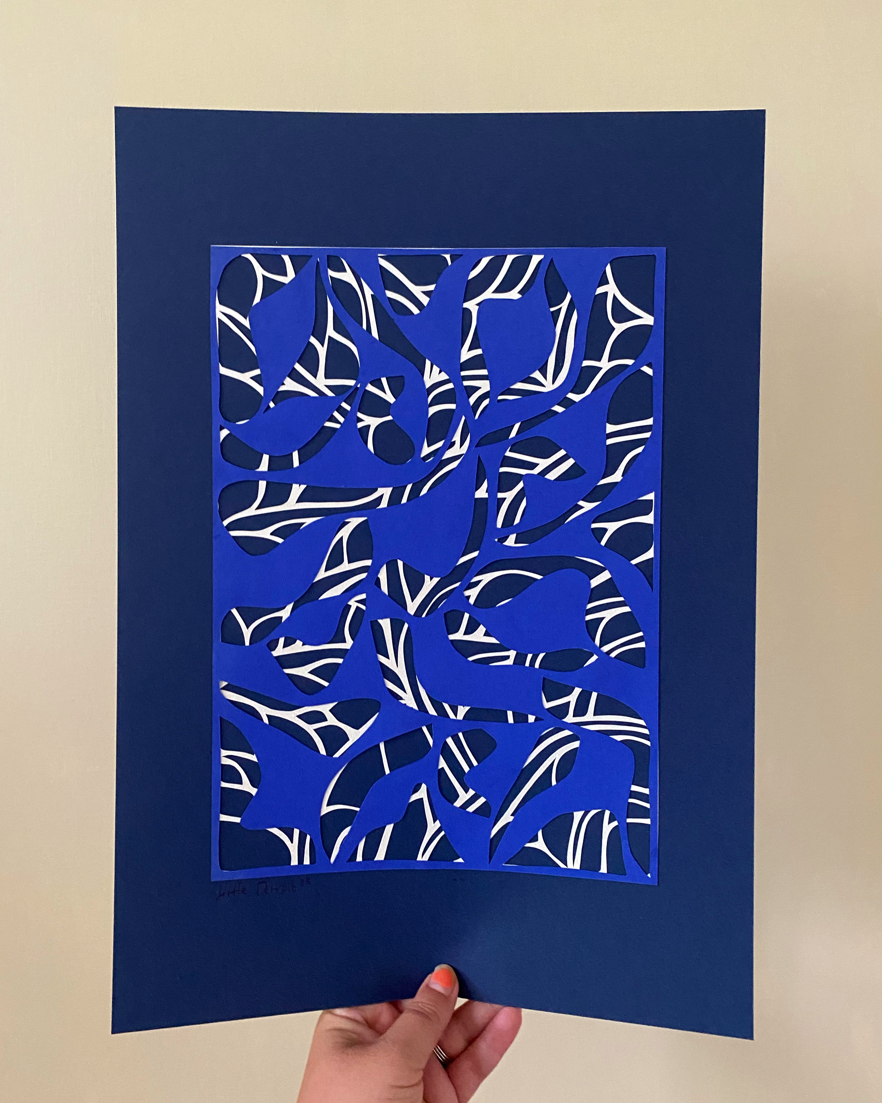A3 papercut kongeblå/hvid/mørkeblå