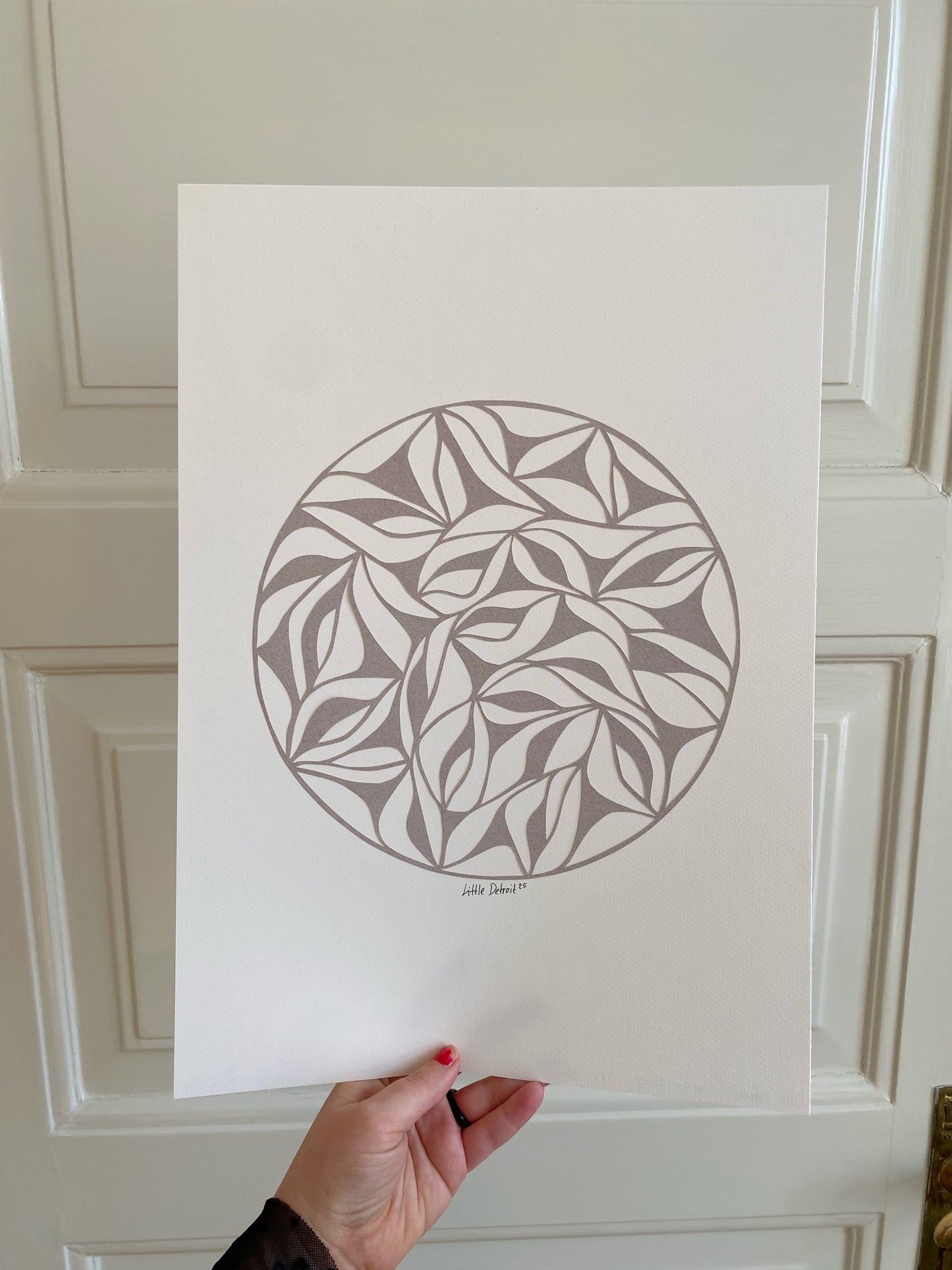 A3 papercut grå/creme