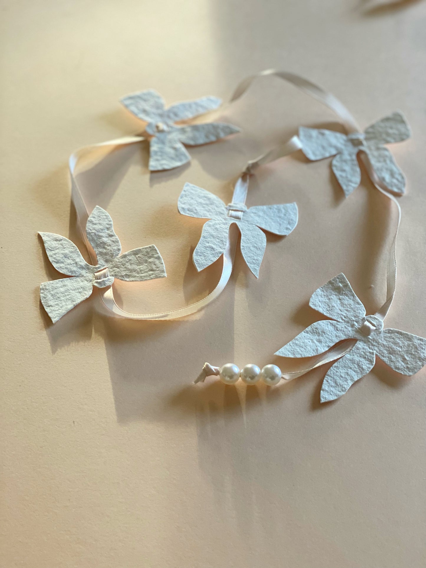 Sløjferanke hvid/svag rosa