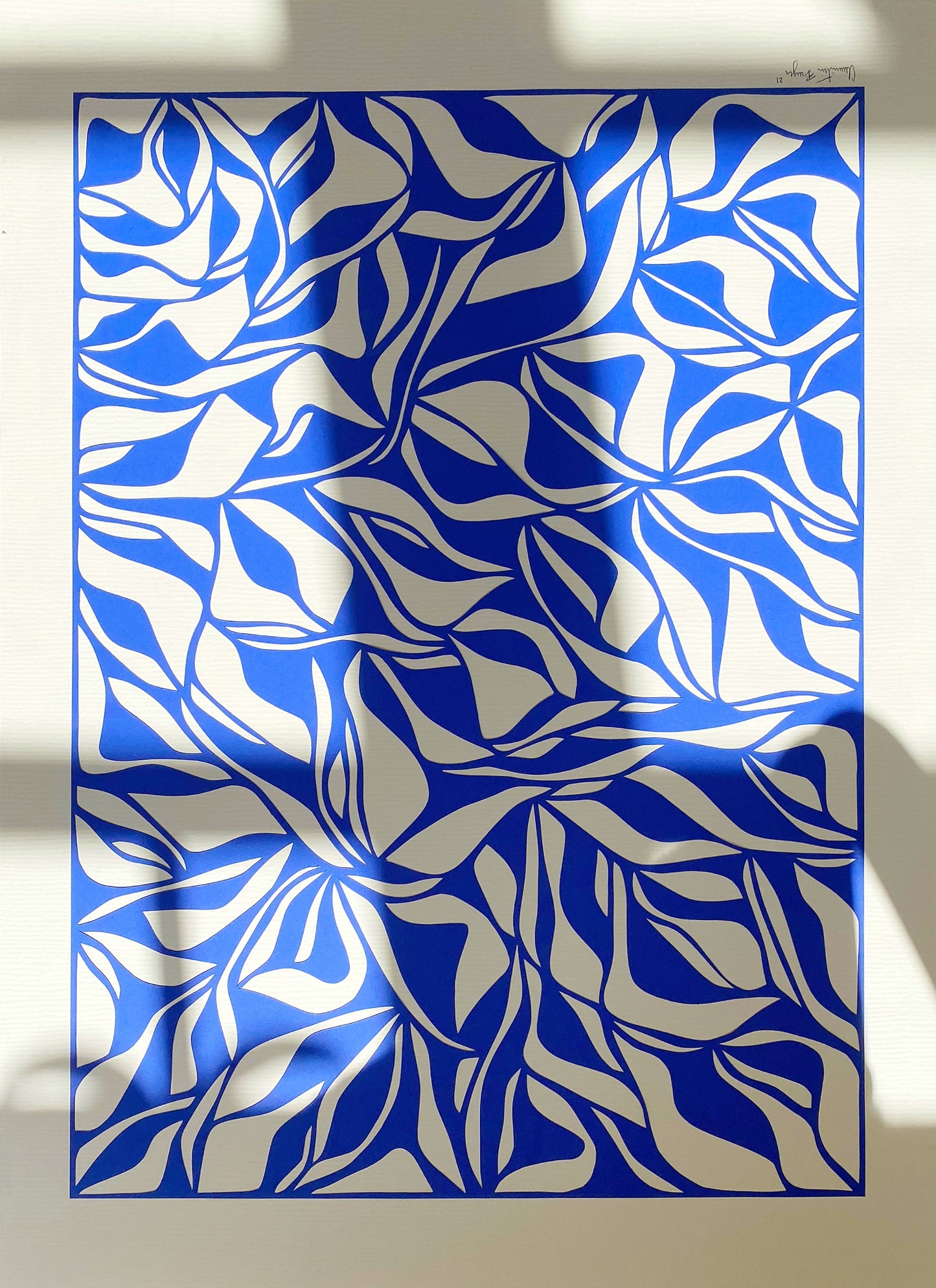 Order 50x70 papercut royal blue/cream